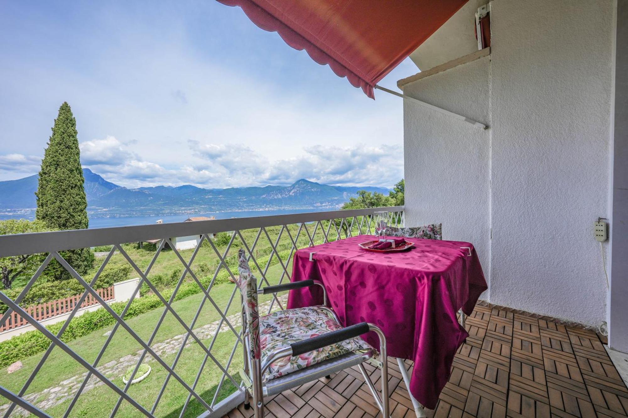 Garda Panoramic House Lägenhet Albisano Exteriör bild